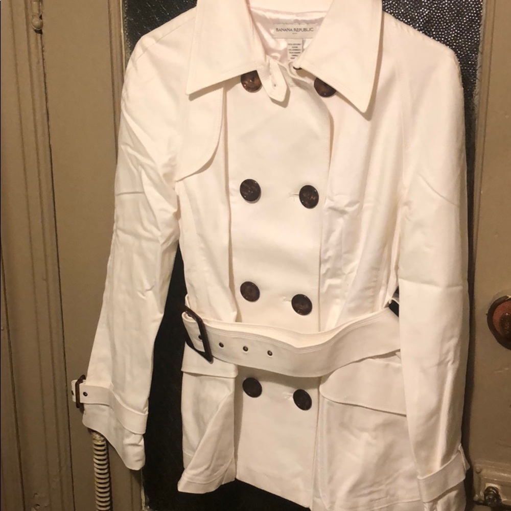 Belted White Mini-Trench (Banana Republic)